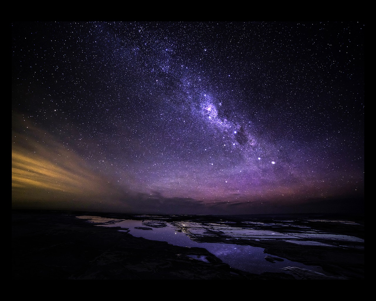 Great Ocean Road at night milky way view